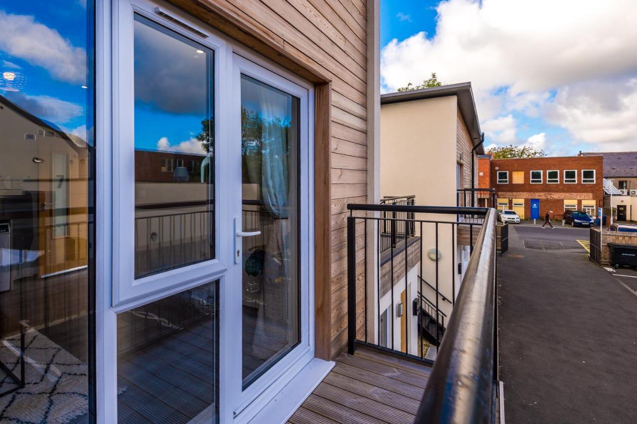 Stunning 2 Bed Apt By Greenstay Serviced Accommodation - Located In Formby Village - Perfect For Short & Long Stays - Couples, Friends & Families & Business Travellers All Welcome - Dog Friendly - 7 外观 照片