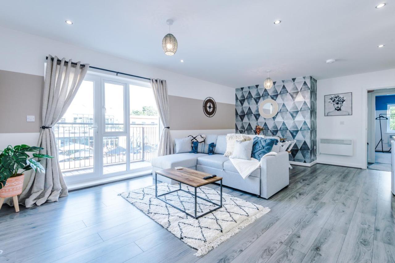 Stunning 2 Bed Apt By Greenstay Serviced Accommodation - Located In Formby Village - Perfect For Short & Long Stays - Couples, Friends & Families & Business Travellers All Welcome - Dog Friendly - 7 外观 照片